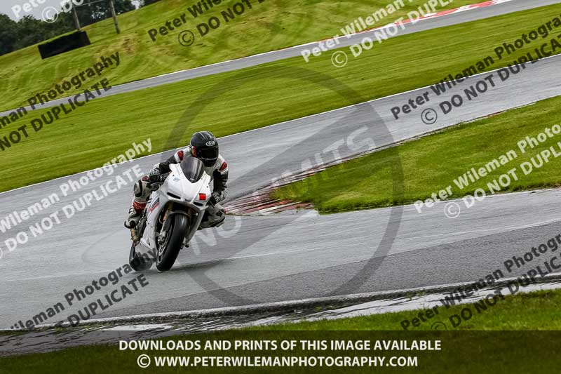 PJM Photography;anglesey;brands hatch;cadwell park;croft;donington park;enduro digital images;event digital images;eventdigitalimages;mallory;no limits;oulton park;peter wileman photography;racing digital images;silverstone;snetterton;trackday digital images;trackday photos;vmcc banbury run;welsh 2 day enduro